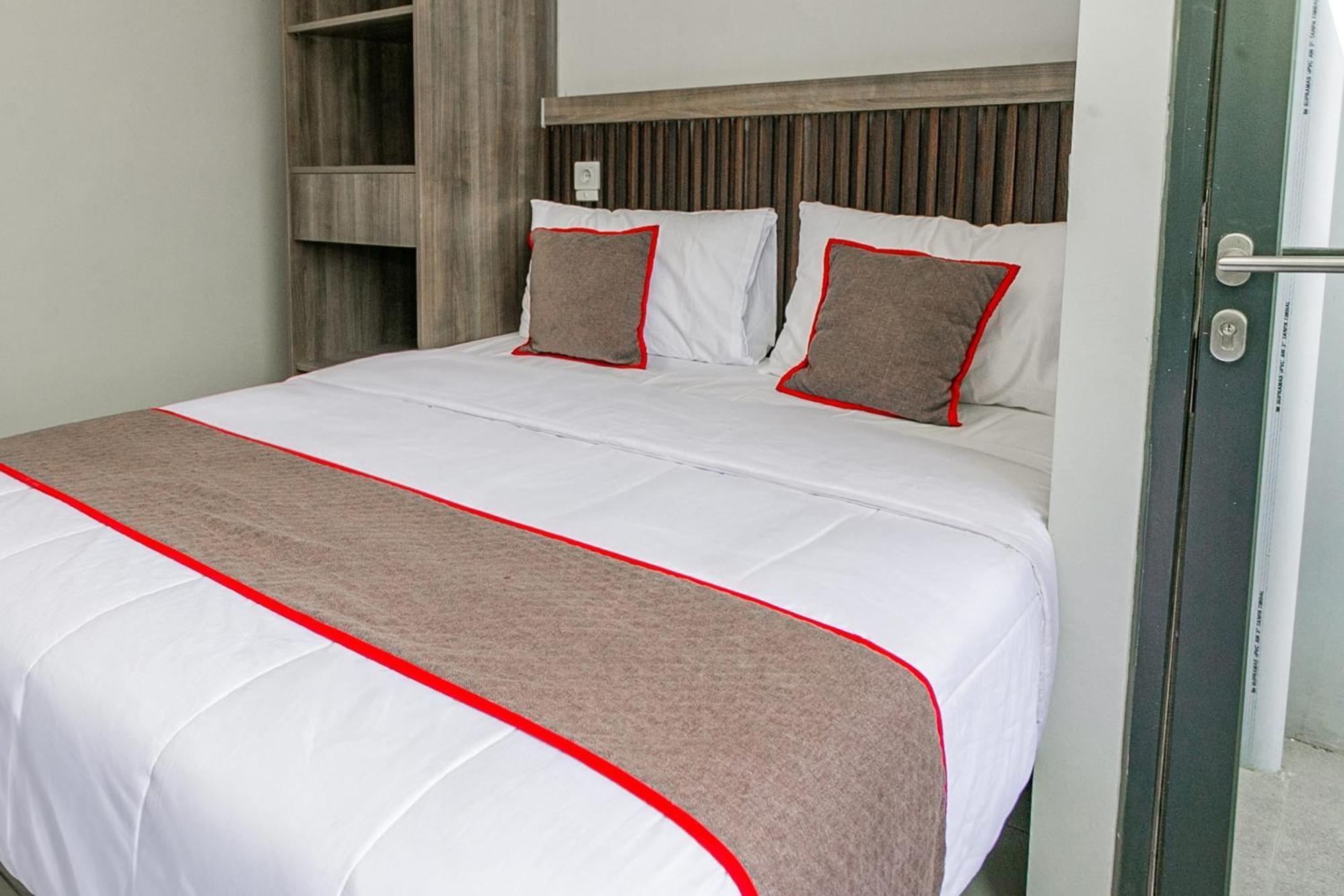 Hotel O Apartment Riverdale Cikarang Near Sgc Mall Бекаси Екстериор снимка
